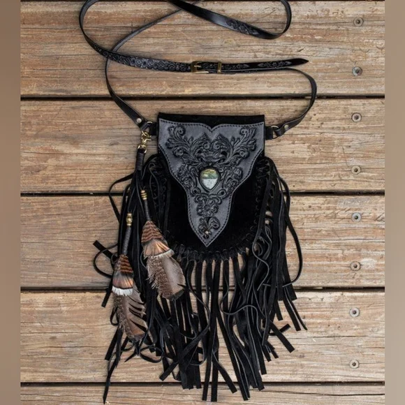 RESERVED❣️❣️Buffalo Girl Suede Phone Pouch - Picture 1 of 14